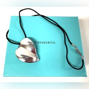 Tiffany & Co Frank Gehry Sterling Heart pendant necklace 18” 925 in T&Co box